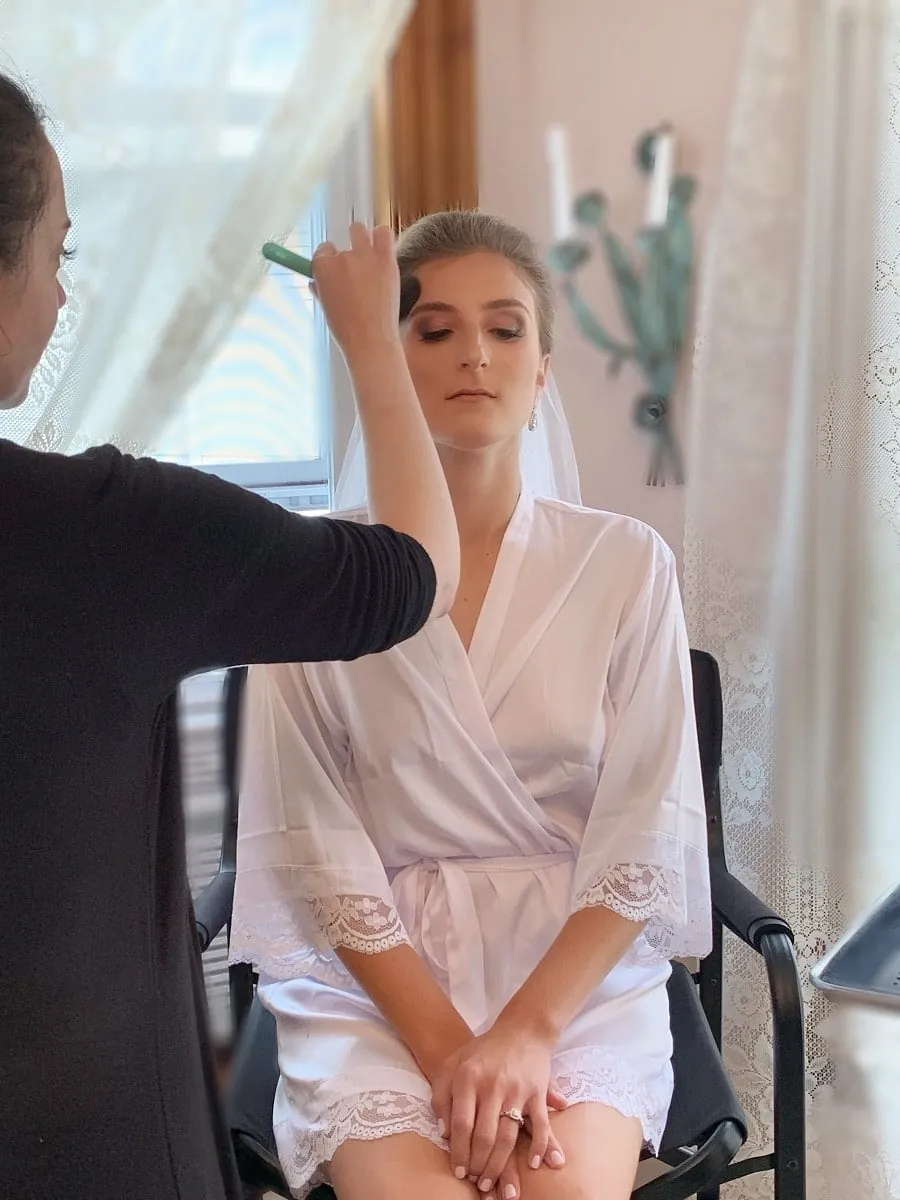 How to Do Camera-Ready Makeup in Just 5 Minutes