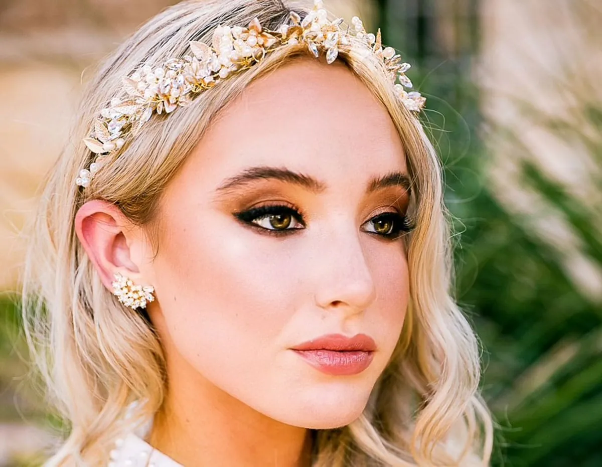Professional makeup artist demonstrating tips and tricks