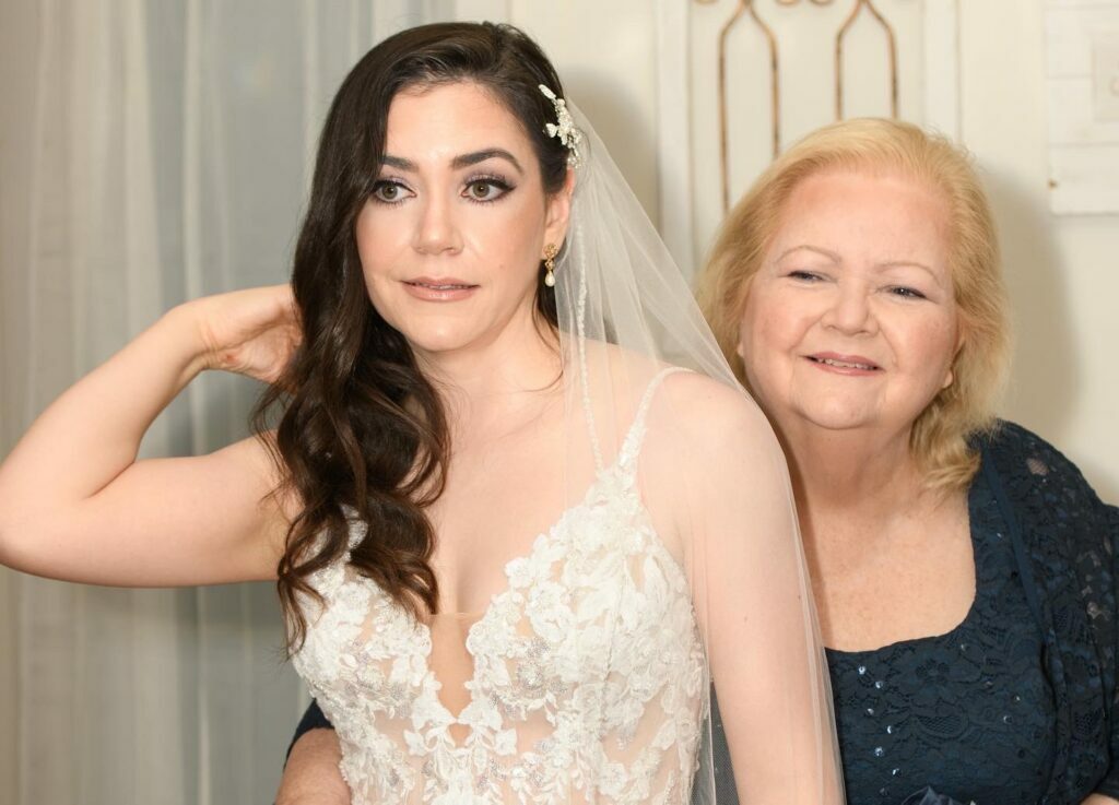 Why Hire A Professional Makeup Artist For A Special Occasion-Angeline Jasmine Beauty