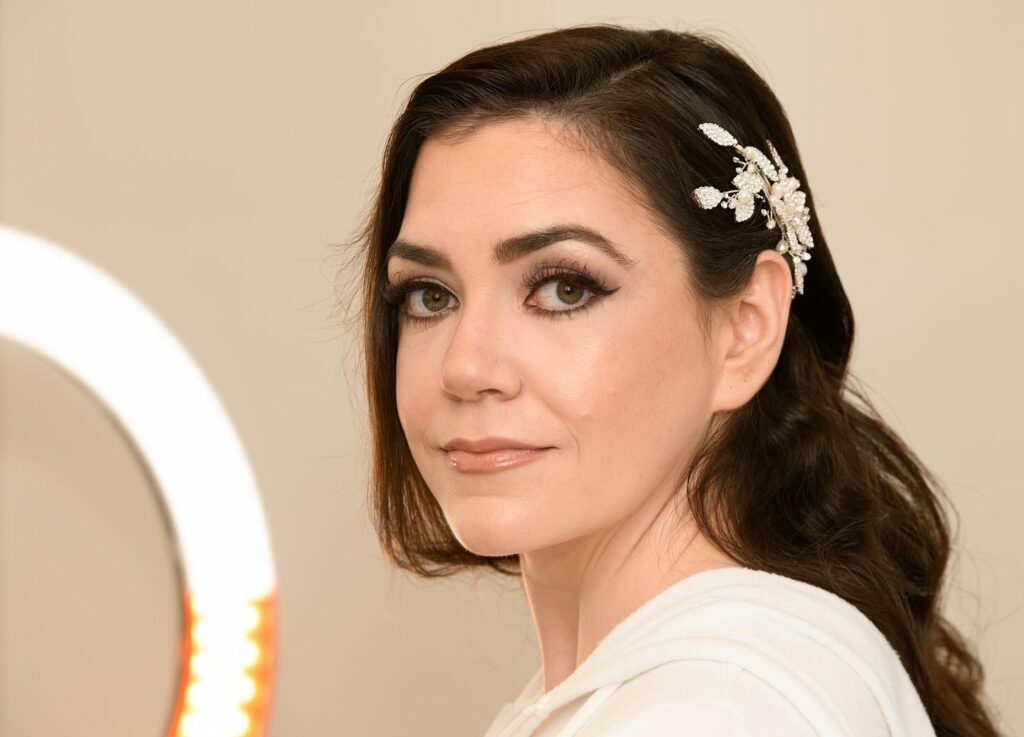 Why Hire A Professional Makeup Artist For A Special Occasion-Angeline Jasmine Beauty