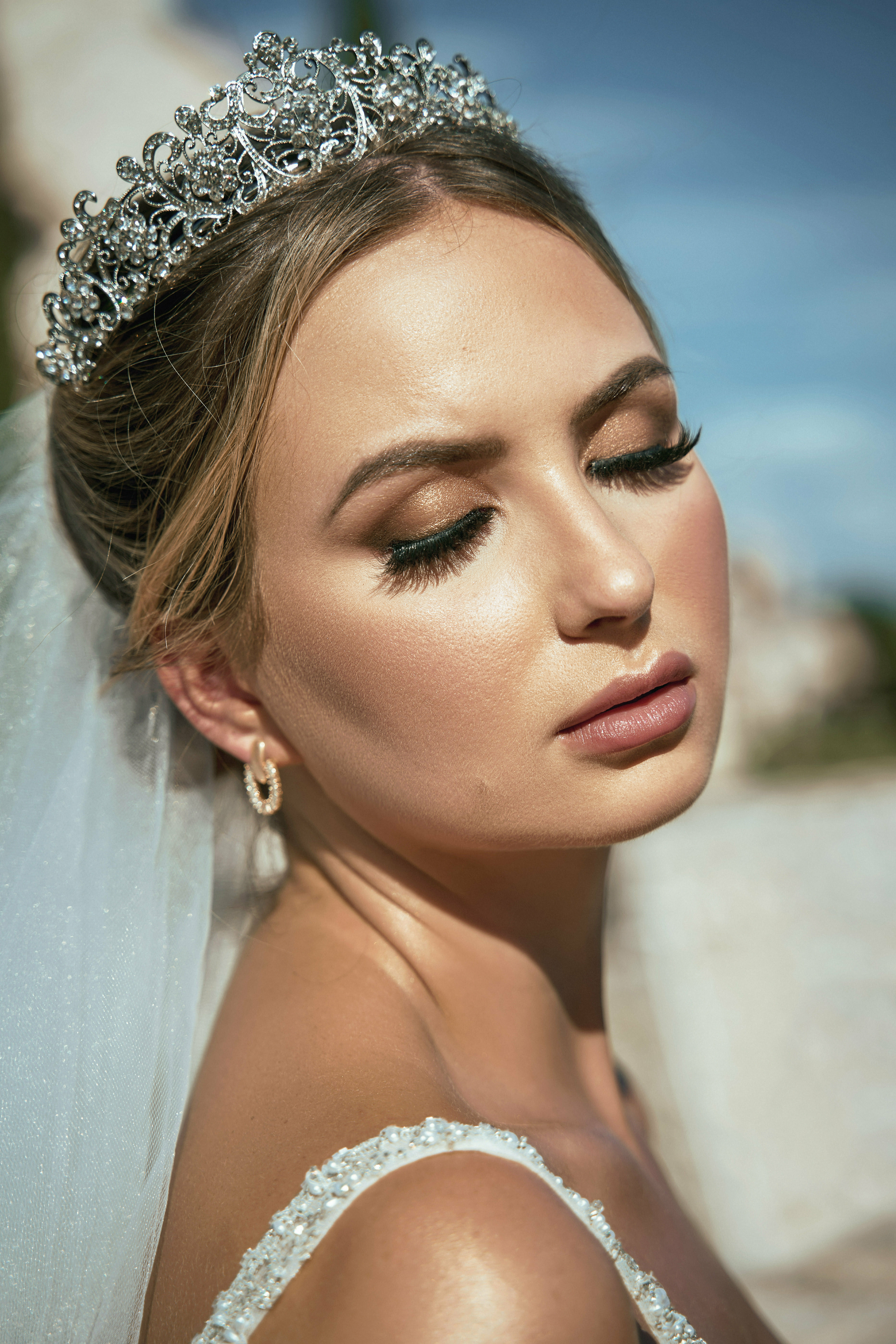 Why Hire A Professional Makeup Artist For A Special Occasion-Angeline Jasmine Beauty